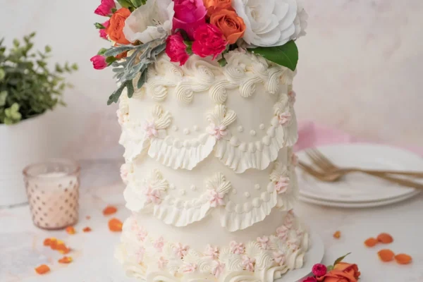 Lambeth Cake Design