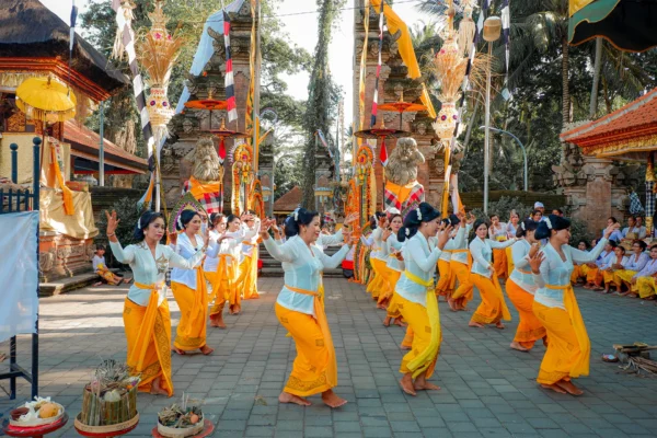 “Guardians of Tradition: How Bali Preserved Its Culture Against All Odds”